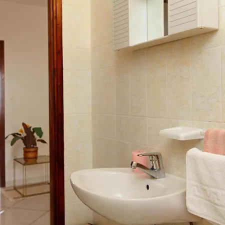 Doro Apartment Vela Luka